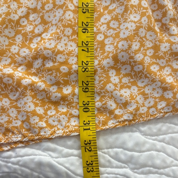 Sunny Floral Button-Front Romper - Picture 6 of 6